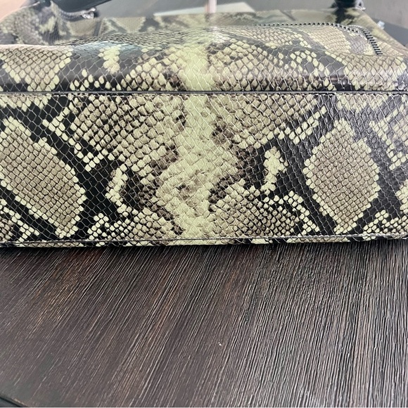 NWT Botkier Woman's Soho Medium Leather Hobo Bag Military Green Snake - Picture 6 of 9